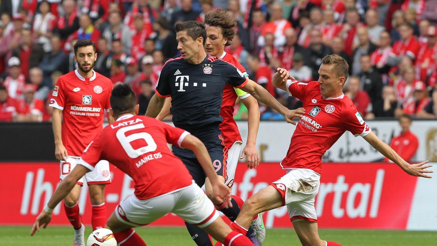 不是偶然是实力！广东工贸六度捧杯省大学生足球赛